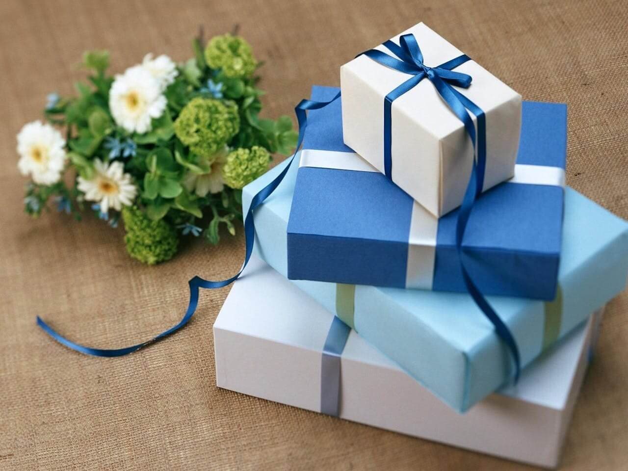 Sustainable Gifting Guide - Eco-Friendly Ideas for Meaningful Presents